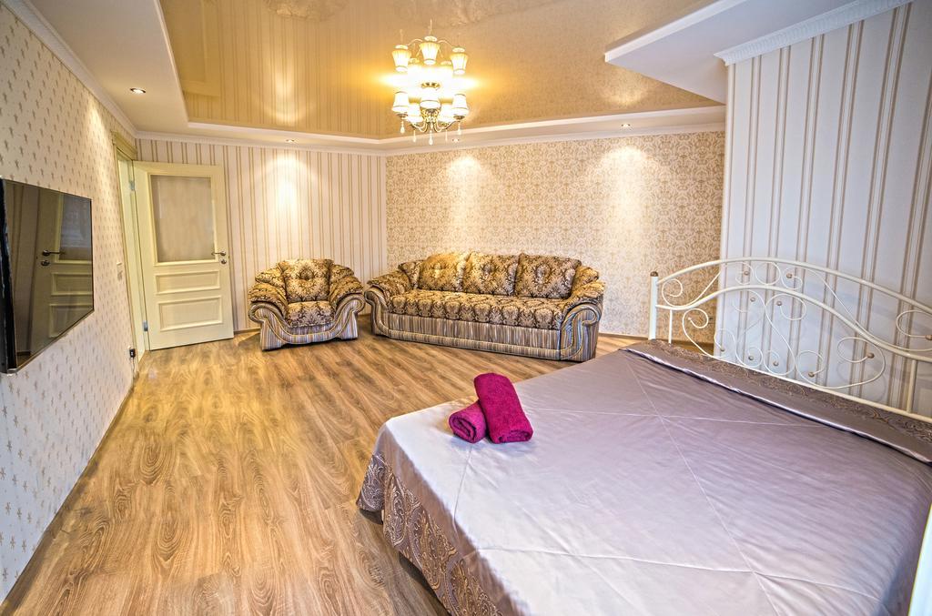 Apartments On Svobody Avenue- The Center Of Lviv Exteriör bild