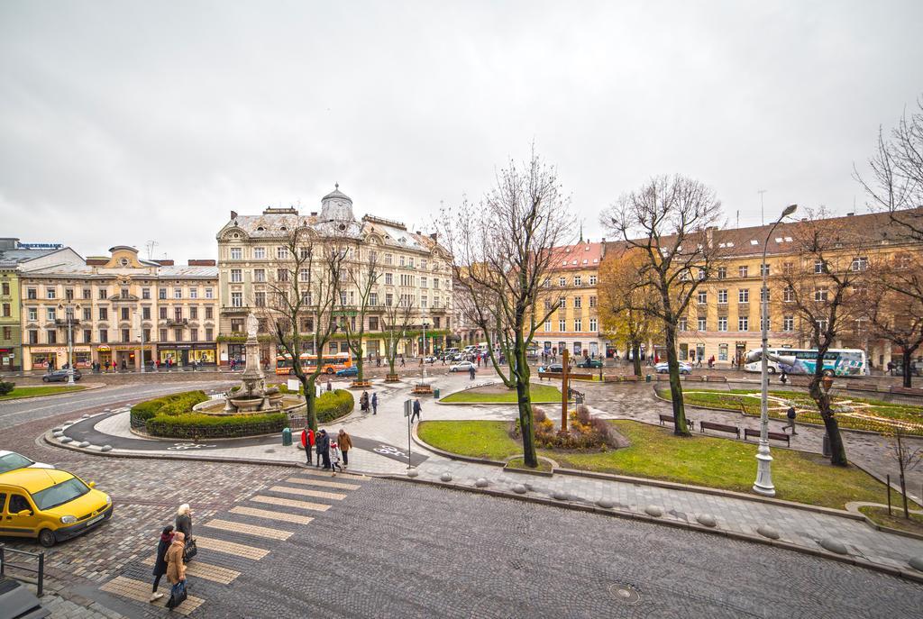 Apartments On Svobody Avenue- The Center Of Lviv Exteriör bild