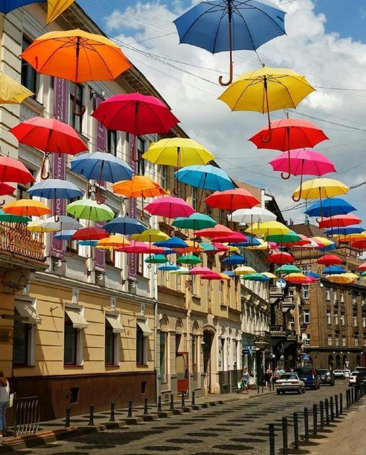 Apartments On Svobody Avenue- The Center Of Lviv Exteriör bild